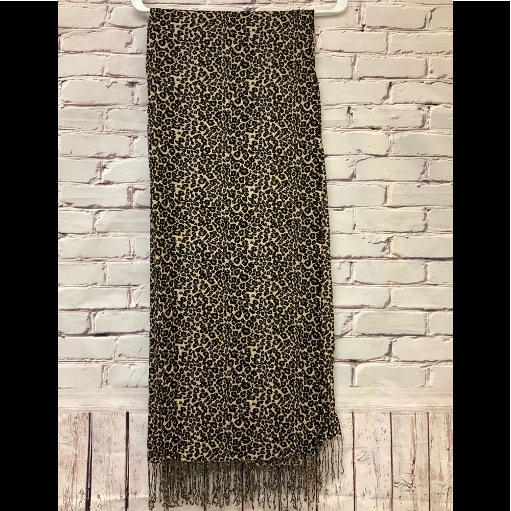 Cheetah scarf.